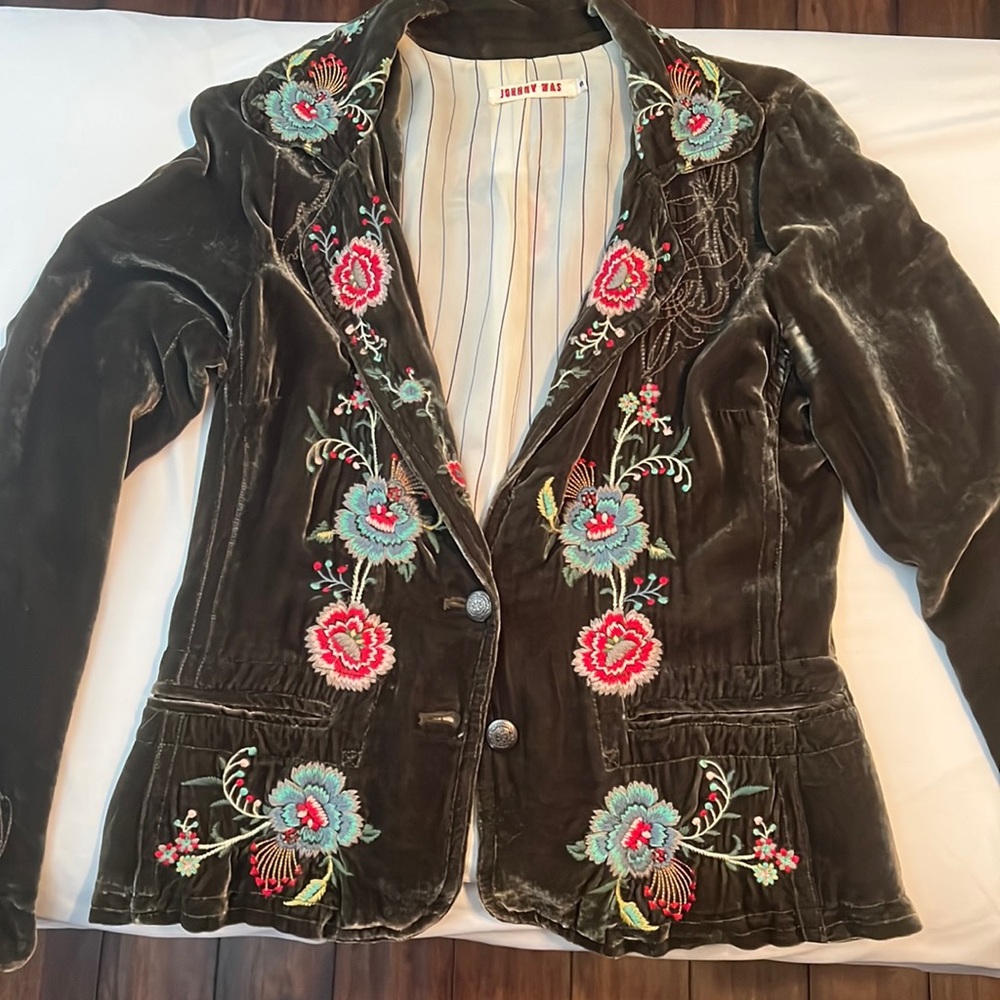 *VINTAGE* Johnny Was Velvet Blazer Size Small Olive Green Embroidered